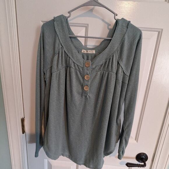 WE THE FREE long sleeve shirt, Medium - Picture 3 of 4